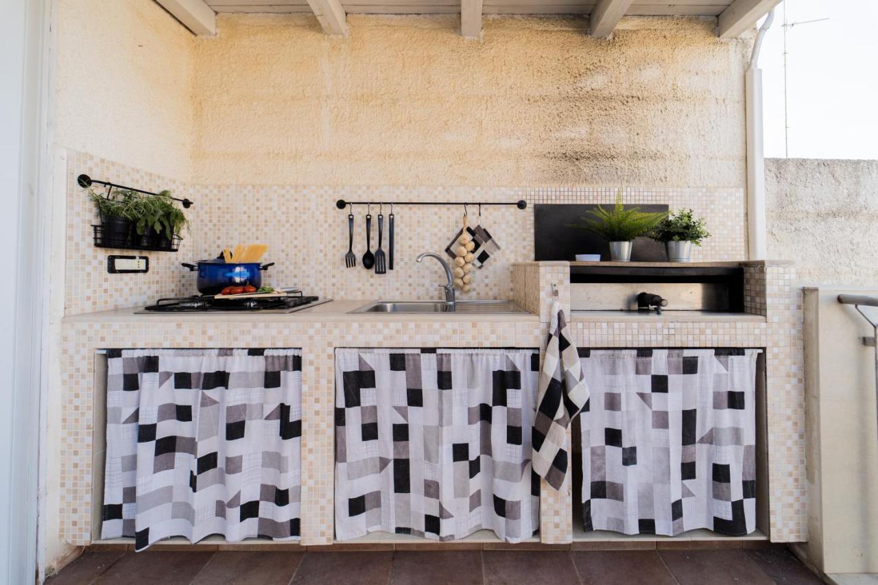 Casa Lina Con Terrazza Villa Canicattini Bagni Kültér fotó